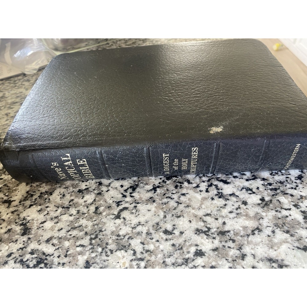 Vintage 1962 Nave's Topical Bible Orville Nave